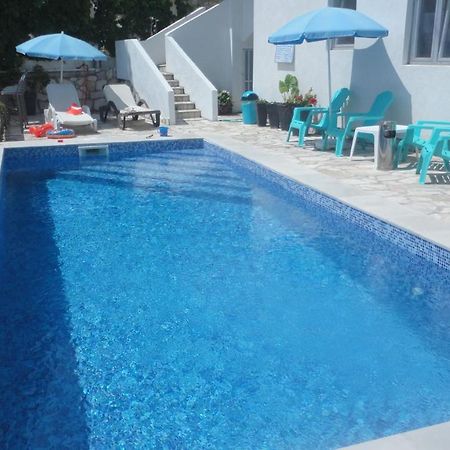 Brankas Apartments Bar Dış mekan fotoğraf