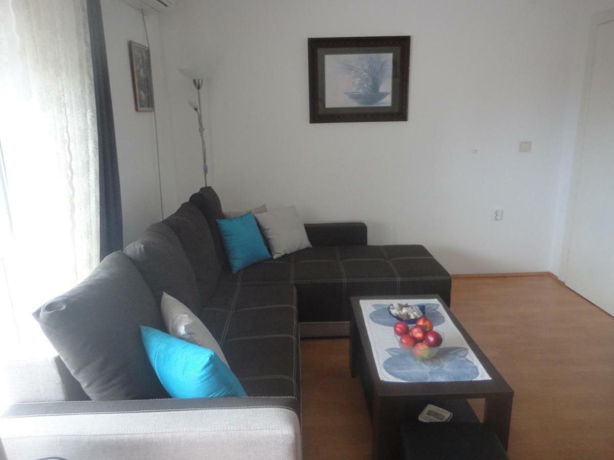 Brankas Apartments Bar Dış mekan fotoğraf